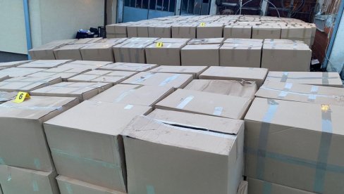 REKORDNA ZAPLENA DROGE U ISTORIJI SRPSKE POLICIJE: Na licu mesta se nalazi načelnik UKP MUP Republike Srbije Marko Kričak