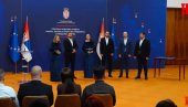 DODELA REŠENJA U OKVIRU PROGRAMA PODRŠKE EKONOMSKOG RAZVOJA OPŠTINA: Prisustvuju premijer Macut i ministarka Mesarović (VIDEO)