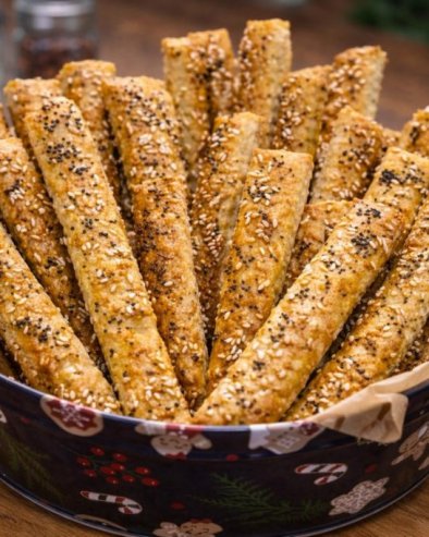 СЛАНИ ШТАПИЋИ СА СИРОМ: Хрскави, мирисни и једноставни за припрему