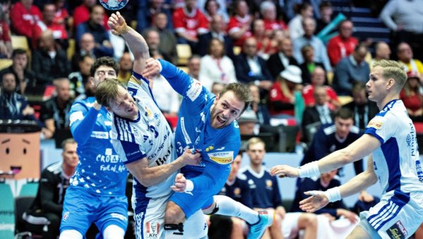 ХРВАТИ ДОБИЛИ ДА ЈЕДУ ЦРВЕ, А ОНДА... Ево шта су на крају урадили на Европском првенству у рукомету