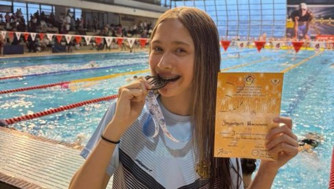 BRONZA ZA PLIVAČICU IZ ĆUPRIJE: Nikolina treća na Državnom prvenstvu u Novom Sadu
