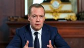 MEDVEDEV UPUTIO PORUKU HAMNEIJU: Napad na Iran je podla i ničim izazvana agresija