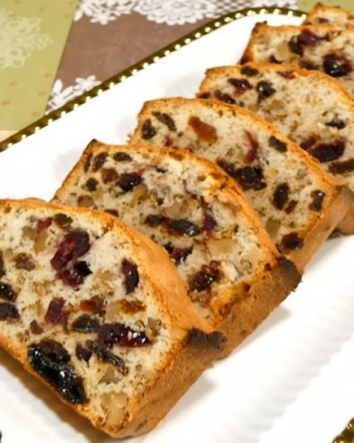 СТАРИНСКИ РЕЦЕПТ КОЈИ НЕ ИЗЛАЗИ ИЗ МОДЕ: Комисброт