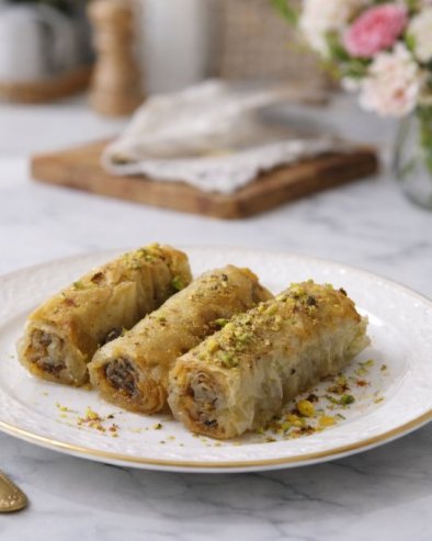 ПОСНА БАКЛАВА СА ПИСТАЋИМА: Хрскава класика која осваја