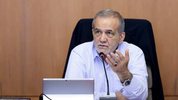 ИРАНСКИ ПРЕДСЕДНИК НАРЕДИО ПОКРЕТАЊЕ ПРЕГОВОРА СА САД: Без претњи и неразумних очекивања