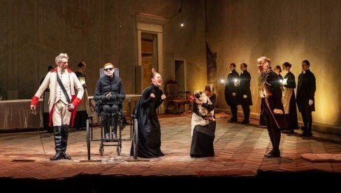 U RUSIJI PUBLIKA NA KARTU ČEKA I DVE GODINE: “Podanici“ Boljšoj dramskog teatra pred Novosađanima