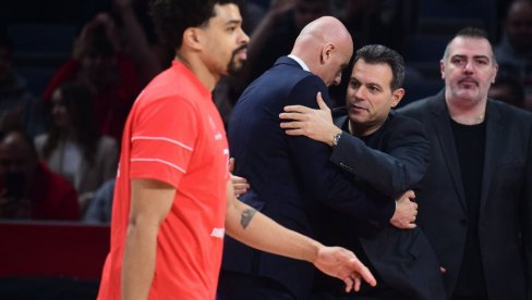 БУРА ПОСЛЕ ЗВЕЗДА - ХАПОЕЛ! Саша Обрадовић одушевљен подвигом, Димитрис Итудис иде около и виче: Агресија! Агресија!