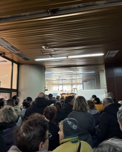 МАРКИРАНА ТОРБИЦА ЗА 300 ДИНАРА: Јавна распродаја непреузете робе у Панчеву привукла огроман број заинтересованих