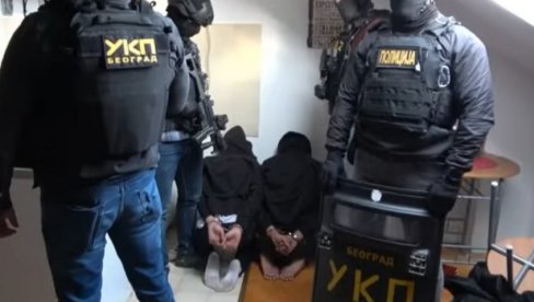 БОМБА БАЧЕНА НА ЛОКАЛ У НОВОМ БЕОГРАДУ, ДВОЈИЦА УХАПШЕНА: Огласио се МУП (ВИДЕО)