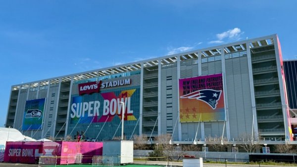 СУПЕРБОУЛ 60: Историја за Патриотсе или наплата старог дуга Сихокса?