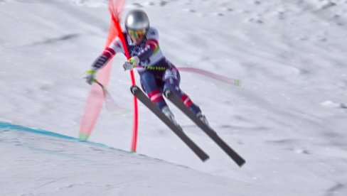 ИСПЛИВАЛО НОВО ОТКРИЋЕ Огласили се стручњаци: Линдзи Вон је имала ваздушни јастук са црном кутијом за време стравичног пада