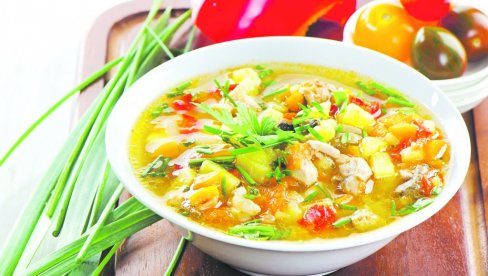 DA BUBREG VIŠE NIKAD NE ZABOLI: Uz ovu hranu nećeti imati problem sa kamenom (JELOVNIK)