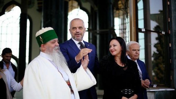 И АЛБАНИЈА ХОЋЕ СВОЈ, БЕКТАШИЈСКИ ВАТИКАН: Изнова покренута прича о стварању микро-државе дервишког реда у Тирани