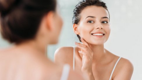 ŠTA NAJVIŠE UTIČE NA STARENJE KOŽE? Izlaganje suncu nije jedini problem, evo na šta sve upućuju dermatolozi