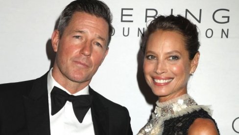 ЗАВОЛЕЛИ СУ СЕ ПРЕ 25 ГОДИНА, ВОЛЕ СЕ КАО ПРВОГ ДАНА: Љубавна прича најтајанственијег пара Холивуда је нешто најлепше што ћете данас прочит