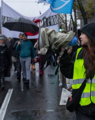 БЛОКАДЕРИ НАСТАВЉАЈУ СА НАСИЉЕМ: Наоружани напали активисте СНС у Кули