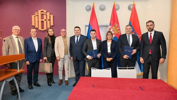 ПОТПИСАЛИ ПРОТОКОЛ: Братимљење општина Нова Црња и румунске Велики Сенпетер