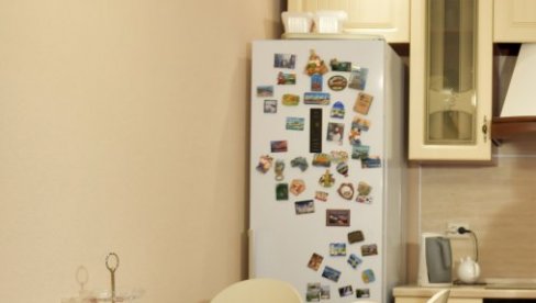 MAGNETI NA FRIŽIDERU MOGU BITI OPASNI: Evo kako udaraju na kućni budžet