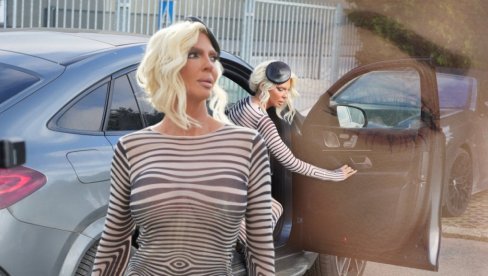 MALTRETIRALA ME JE Pevačica udarila na Karleušu: Mnogi su propatili