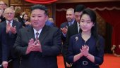 KIM PRIPREMA NASLEDNICU Seul tvrdi: Ćerka Kim DŽu Ae stupa na scenu, a Pjongjang ima novu nuklearnu podmornicu
