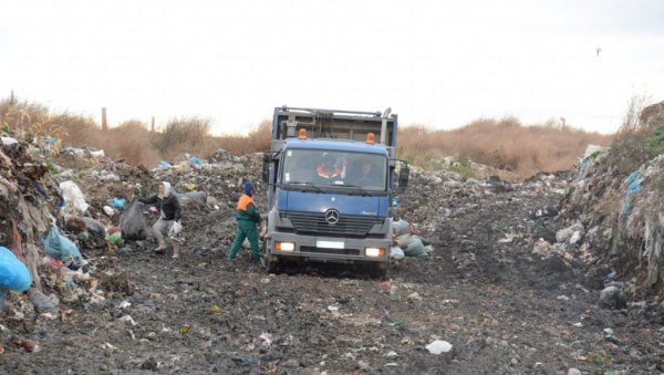 ОД ДЕПОНИЈЕ САМО - ПЛАТЕ: Ни ове године ништа од Регионалног центра за управљањем отпадом у Новом Саду