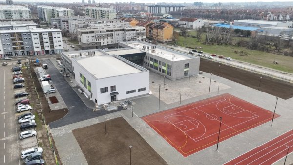 РЕКОРДНА УЛАГАЊА У МЛАДЕ И ЗНАЊЕ: Нови Сад у овој години добија две нове основне школе и неколико обновљених