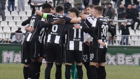 ИДЕМО СА СЈАЈНОМ АТМОСФЕРОМ НА МАРАКАНУ ПО ТРИ БОДА! Вања Драгојевић и Милан Вукотић пред меч Црвена звезда - Партизан