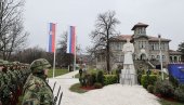 NEKA NAŠA SRBIJA BUDE SVETIONIK ZA SVE GENERACIJE! Premijer Macut poslao snažnu poruku na Sretenje iz Orašca