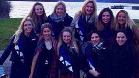 Slikale su se kod jezera, pa tek na slici primetile JEZIV DETALJ: Potvrda strašne priče ili montaža?