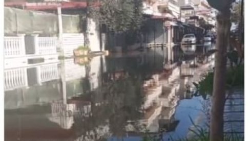 MORE POPLAVILO POPULARNO GRČKO LETOVALIŠTE: Sve je pod vodom - prizori su neverovatni (VIDEO)