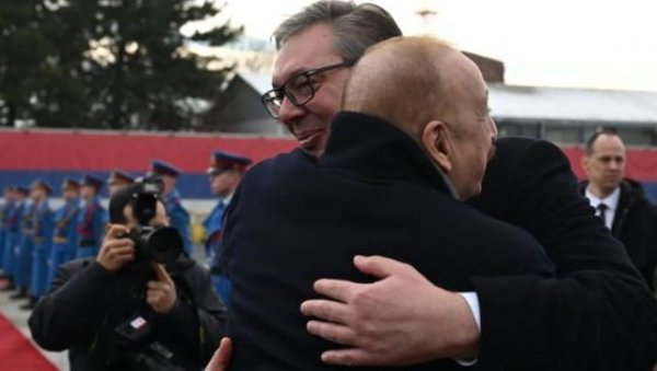 ХВАЛА ВАМ, ДРАГИ ПРИЈАТЕЉУ, НА ПОСЕТИ Вучић испратио Алијева: До скорог виђења