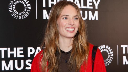 UDALA SE ĆERKA POZNATOG GLUMAČKOG PARA KOJA SE PROSLAVILA ULOGOM U STRANGER THINGS: Rekla da na Dan zaljubljenih (FOTO)