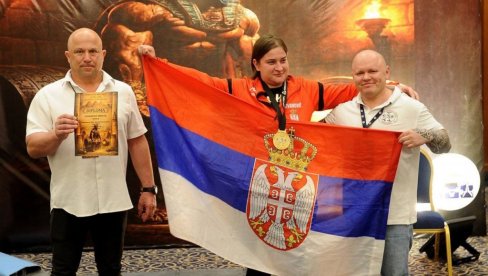 MARIJA NAJBOLJA U DIZANJU TEGOVA:  Sa Svetskog kupa u Kairu donela zlato (FOTO)