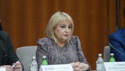 MAMA, JA IMAM RAK: Slavica Đukić Dejanović o borbi za život sina jedinca - sam sebi dao dijagnozu