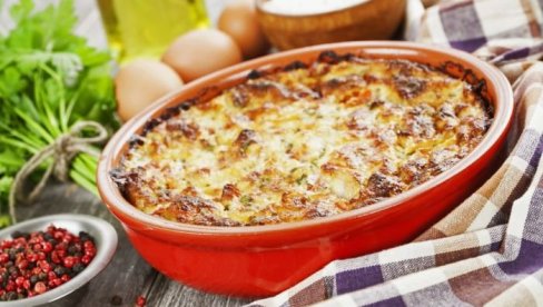 TRIK KUVARA ZA NAJBOLJI PRELIV ZA MUSAKU: Sastojci su jednostavni i verovatno ih već imate u kuhinji