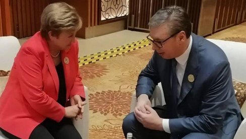 VUČIĆ SE SASTAO SA DIREKTORKOM MMF: Sa pažnjom sam slušao korisne savete i ideje za rešavanje gorućih izazova današnjice