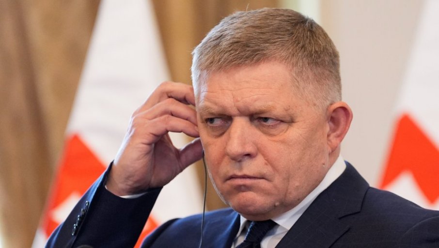 ФИЦО ОПОМИЊЕ БРИСЕЛ: Зеленски прешао све црвене линије