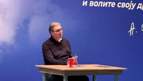 ЗА 15 ДАНА ЋЕТЕ ДА ВИДИТЕ 20 МАШИНА ОВДЕ ДА РАДИ Вучић у Бору разговара са грађанима (ВИДЕО)