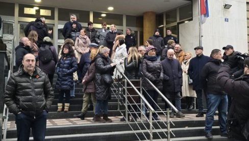 PUKAO MARŠ ZA PRAVOSUĐE: Članstvo izignorisalo organizatore, odazvalo se svega 70 sudija i tužilaca sa sve penzionerima