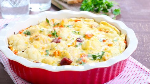 ZAPEČENA BORANIJA KOJA ĆE SE DOPASTI I ONIMA KOJI JE NE VOLE: Kremasta i neodoljiva