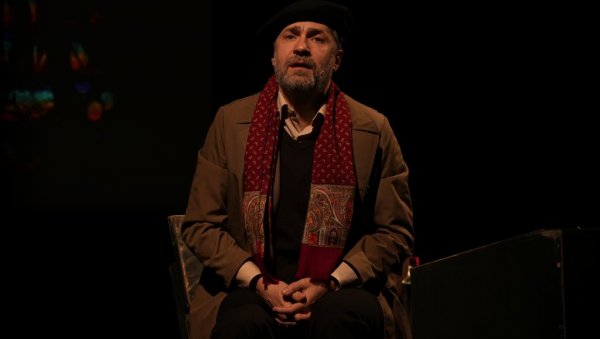 А КУД ЋУ САД ЈА – цртица поводом представе Башта сљезове боје