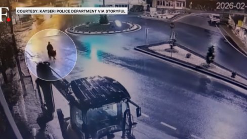 OPLJAČKAO ZLATARU VILJUŠKAROM, PA POBEGAO NA MAGARCU: Ovakvu pljačku ni Holivud ne bi smislio (VIDEO)