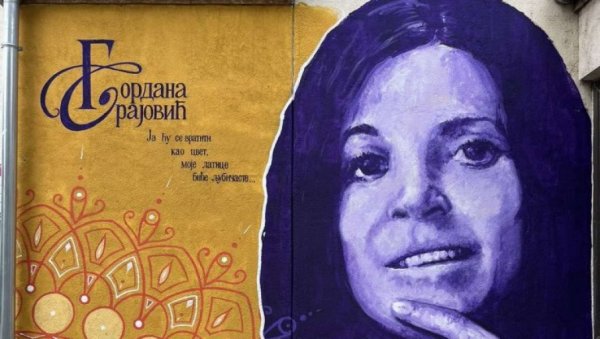 ТОПЛО ДЕЧЈЕ СРЦЕ У ЗИМИ СВЕТА: Награда Гордана Брајовић, названа по песникињи и легендарном репортеру Новости за Весну Видојевић Гајовић