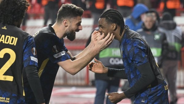 БЕЗ ОБЗИРА НА ГОДИНЕ, ИМАМ ОСЕЋАЈ ДА МОГУ... Оливије Жиру након победе Лила над Звездом у Лиги Европе