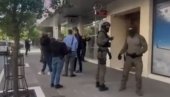 POLICIJA OPKOLILA ZGRADU U KOJOJ ŽIVI ACO ĐUKANOVIĆ