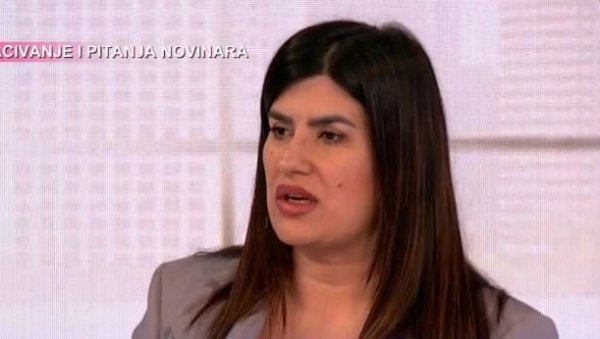 ДАЛИ СУ МИ ЈОШ ВЕЋИ МОТИВ ДА СЕ БАВИМ ПОЛИТИКОМ КАД СУ МИ ДОШЛИ НА КУЋУ: Дина Вучинић послала снажне поруке блокадерима