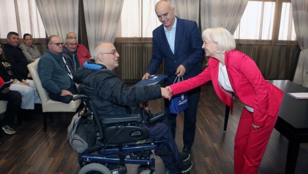 ЗА 19 ОРГАНИЗАЦИЈА 23 МИЛИОНА: У Смедереву уручени уговори за суфинансирање програма социо-хуманитарних организација