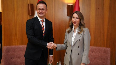 СИЈАРТО ЗАДОВОЉАН: Преговори око НИС-а теку добро - Руси и МОЛ се усагласили