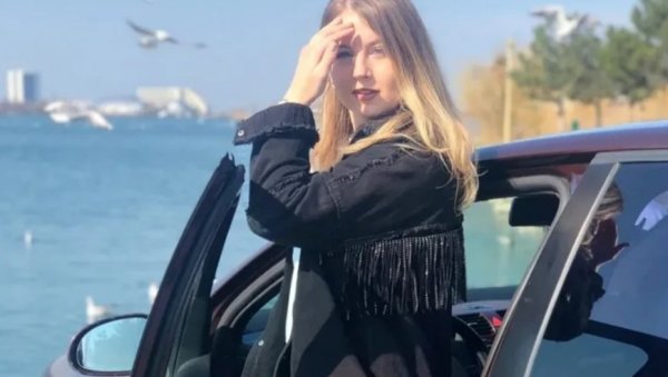 АЛЕКСАНДРА (23) ДОШЛА НА ПОСАО И ПАЛА МРТВА: Млада медицинска сестра преминула на радном месту