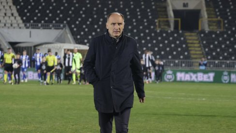 KAKAV CIRKUS U HUMSKOJ! Damir Čakar nije glavni trener u Partizanu, stigao i dokaz